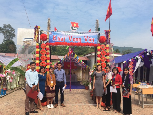 Liên chi đoàn khối 10 tham gia  “hội trại” chào mừng lễ kỷ niệm 15 năm thành lập trường THPT Mường Luân